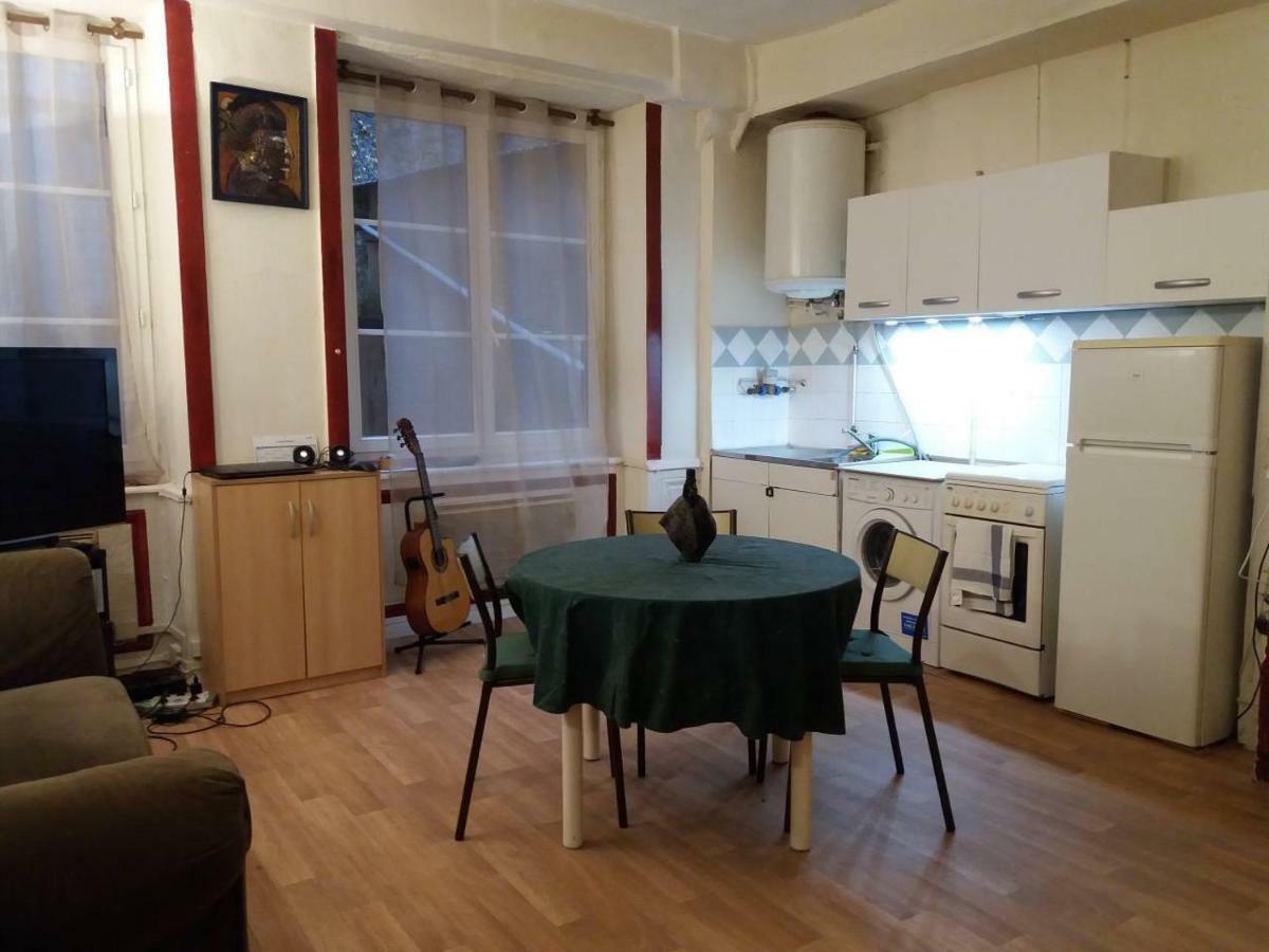 Logement Quai De Pierre-Scize Lyon Exterior photo